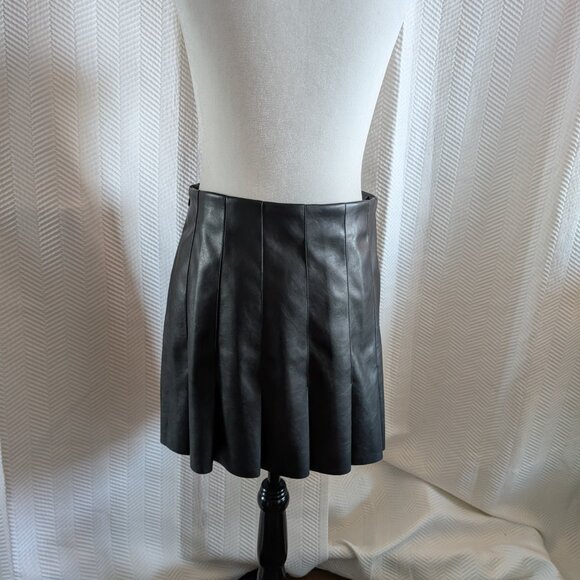 En Saison Black Vegan Leather Pleated Mini Skirt Medium Tennis skirt - Picture 5 of 11